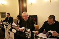 Un'immagine della presentazione del sondaggio. Al centro il presidente Xoccato Un'immagine della presentazione del sondaggio. Al centro il presidente Xoccato