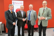 Da destra: Boschiero, dir. Confcommercio Vicenza; Angonese, dir. gen. Ulss 6; Marcato, presidente 50&Più; Patuzzi, club "L'anziano e la soddisfazione" Da destra: Boschiero, dir. Confcommercio Vicenza; Angonese, dir. gen. Ulss 6; Marcato, presidente 50&Più; Patuzzi, club "L'anziano e la soddisfazione"