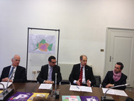 La conferenza stampa, con, da destra, il presidente Trevisan, il direttore Boschiero, l'assessore Dalla Pozza e l'amministratore Aim mobilità Porelli La conferenza stampa, con, da destra, il presidente Trevisan, il direttore Boschiero, l'assessore Dalla Pozza e l'amministratore Aim mobilità Porelli