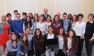 Foto di gruppo per gli allievi premiati da "Il Mestiere del Futuro" Foto di gruppo per gli allievi premiati da "Il Mestiere del Futuro"