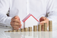 MERCATO IMMOBILIARE: IN CRESCITA, MA LA CRISI PERM MERCATO IMMOBILIARE: IN CRESCITA, MA LA CRISI PERM