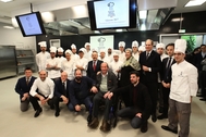 Gli allievi dell Master Cucina Italiana 2017, con il Comitato scientifico, Faith Willinger e i rappresentanti del sponsor Banca Mediolanum e Rader Spa Gli allievi dell Master Cucina Italiana 2017, con il Comitato scientifico, Faith Willinger e i rappresentanti del sponsor Banca Mediolanum e Rader Spa