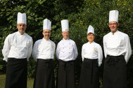 Foto di gruppo per gli chef de Le Buone Tavole dei Berici Foto di gruppo per gli chef de Le Buone Tavole dei Berici