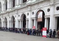 Le file di sabato scorso, penultimo giorno di apertura della mostra su Van Gogh Le file di sabato scorso, penultimo giorno di apertura della mostra su Van Gogh