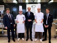 I vincitori di Chef Talent con Ernesto Boschiero (amministratore delegato di Esac), Silvio Tombolato di Banca Mediolanum ed Enrico Res di Rader Spa I vincitori di Chef Talent con Ernesto Boschiero (amministratore delegato di Esac), Silvio Tombolato di Banca Mediolanum ed Enrico Res di Rader Spa