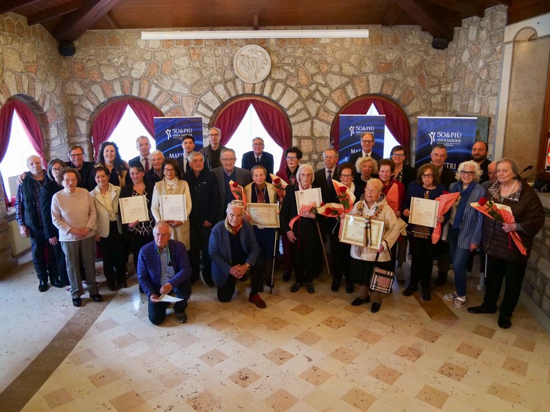 Foto di gruppo dei premiati