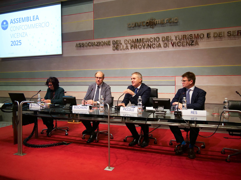 L’ASSEMBLEA DI CONFCOMMERCIO VICENZA: “IL TERZIARIO SI STRUTTURA PER RISPONDERE ALLE NUOVE SFIDE”