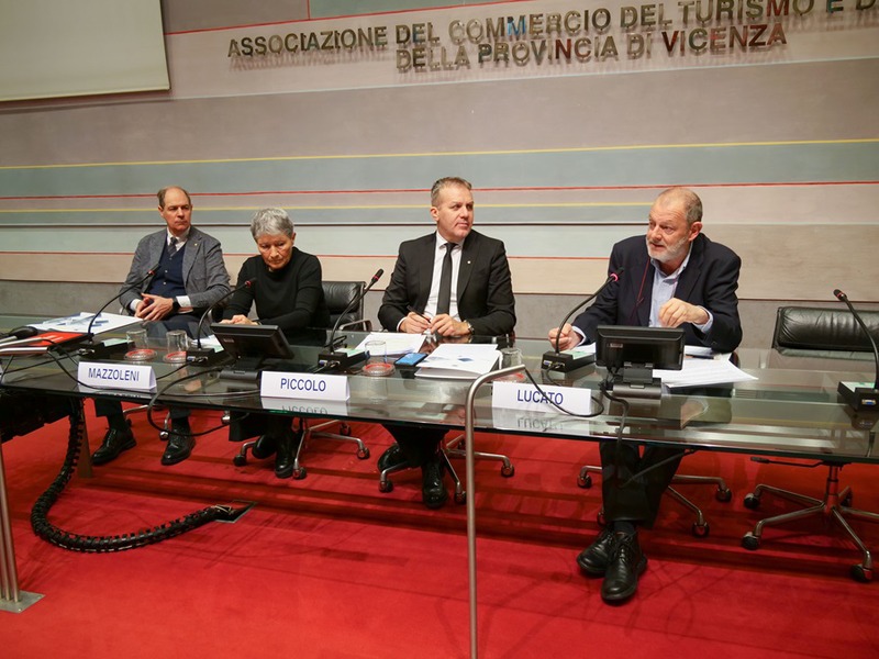Un'immagine della conferenza stampa di presentazione del progetto: da destra Lucato, Piccolo, Mazzoleni e Boschiero