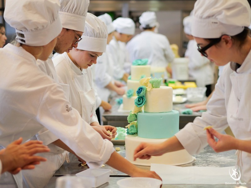 CUOCHI E PASTICCERI, DALLA SCUOLA ALL’IMPRESA