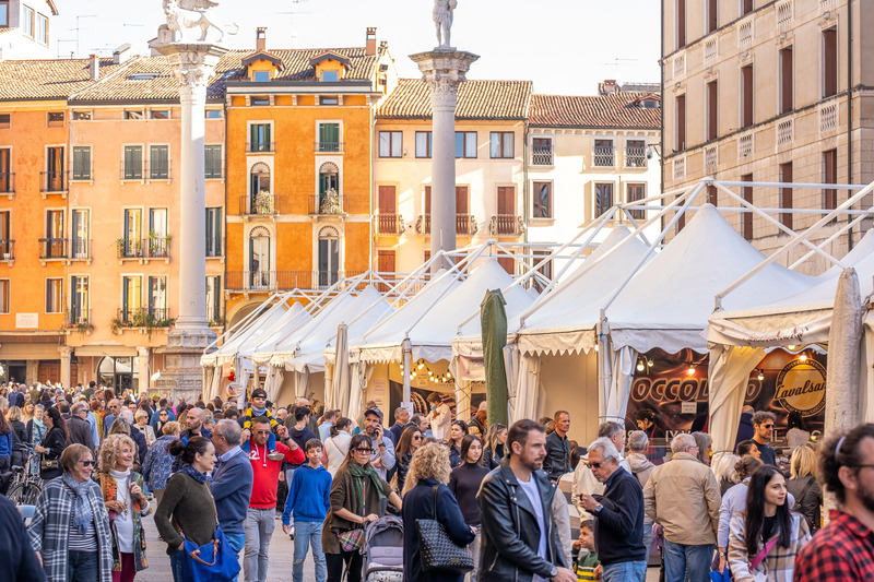 AD OTTOBRE, NEL CENTRO STORICO DI VICENZA, ARRIVA CIOCCOLANDOVI 2025