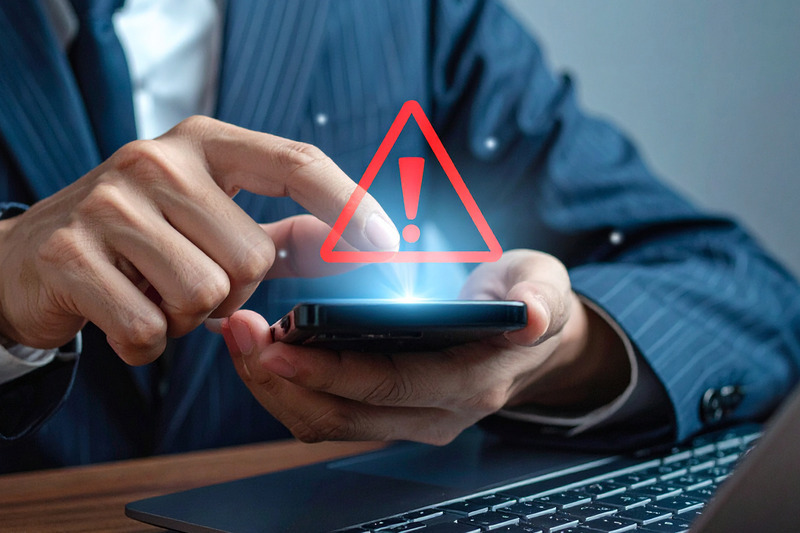 LA TRUFFA CORRE SUL TELEFONINO: PRESTATE ATTENZIONE!