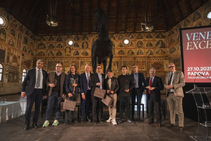 I ristoratori vicentini premiati, con il ministro Urso, il presidente nazionale Fipe Stoppani e il provinciale Baratto