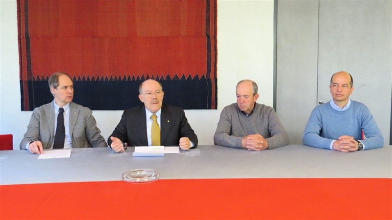 Un'immagine dell'incontro con Graziano Stacchio, in cui è stato consegnata la somma raccolta dal "Fondo Spese Legali"