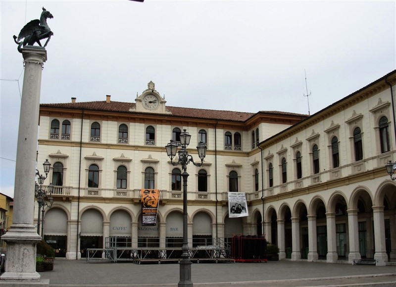 Un'immagine di piazza Libertà ad Arzignano