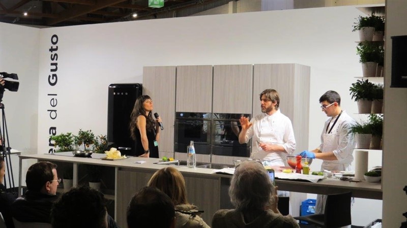 Il cooking show dello chef stellato Giuliano Baldessari tenutosi lo scorso weekend all'Arena del Gusto
