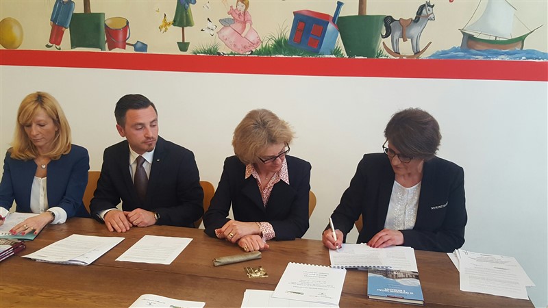 La firma dell'accordo in Fondazione Marzotto