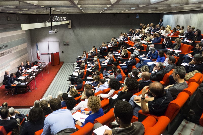 Sala gremita per il convegno sul welfare aziendale di Confcommercio Vicenza