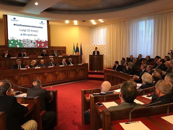 Un momento del Consiglio Generale Confcommercio di Milano