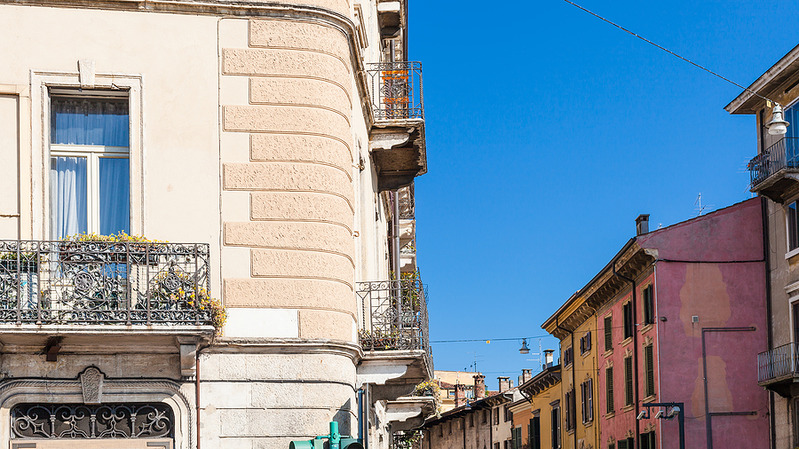 MIGLIORAMENTO DEGLI EDIFICI NEI CENTRI STORICI: UN