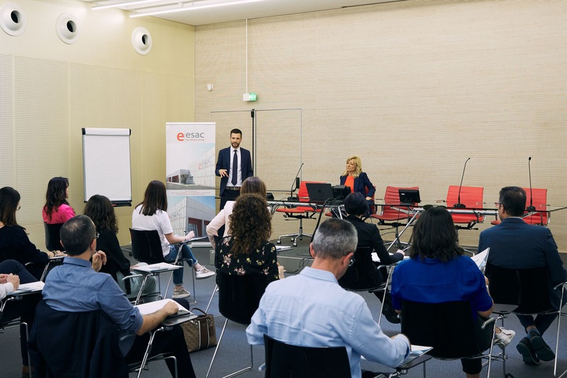 Un corso nella sala convegni del centro Formazione Esac di Creazzo