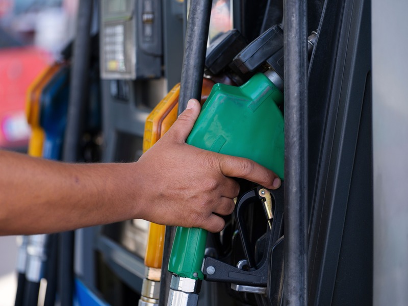 CARO CARBURANTI, IL COMMERCIO NE RISENTE