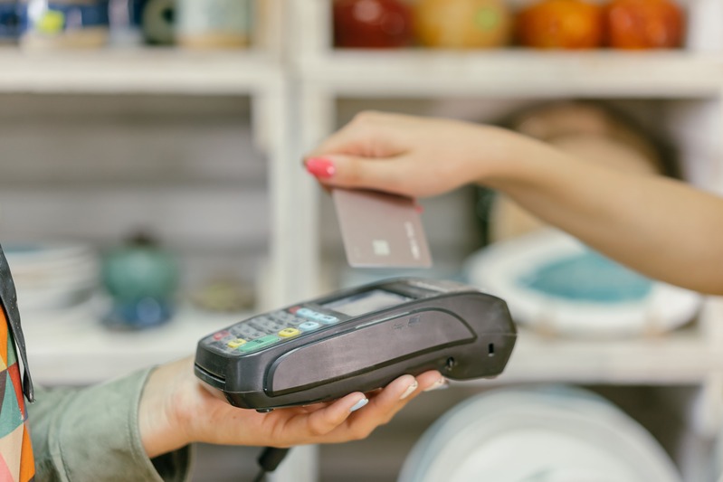 DISALLINEAMENTO TRA REGISTRATORI TELEMATICI E SISTEMI DI PAGAMENTO NEL “CASSETTO FISCALE”: GLI ESERCENTI RISCHIANO PESANTI SANZIONI