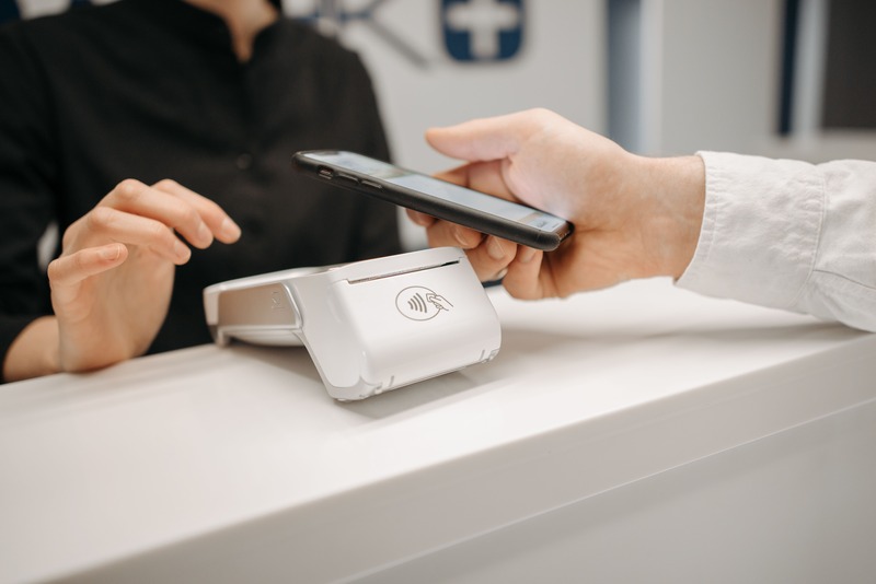 PAGAMENTI ELETTRONICI, ARRIVA L'INTESA PER RIDURRE I COSTI DEI POS