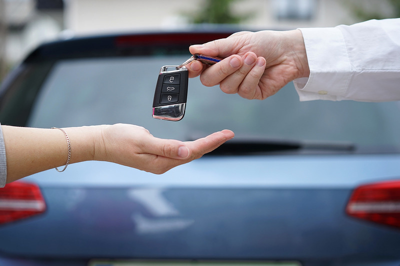 IL MERCATO DELL’AUTO INGRANA LA MARCIA, NONOSTANTE