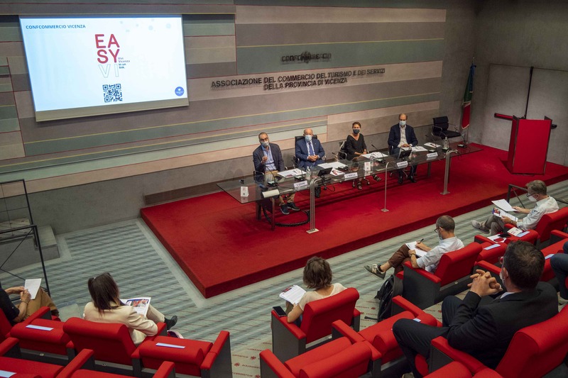 Un'immagine della conferenza stampa di presentazione