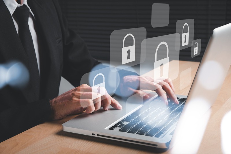 PRIVACY: IL DATORE DI LAVORO NON PUÒ DIFFONDERE I MOTIVI DELL’ASSENZA DEI DIPENDENTI