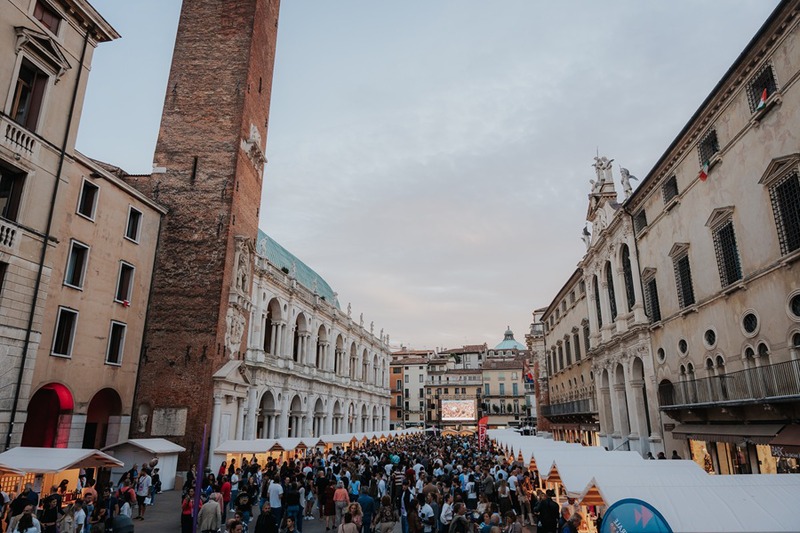VIWINE FESTIVAL 2025: L’ENOGASTRONOMIA TORNA NEL CUORE PULSANTE DEL CENTRO STORICO DI VICENZA