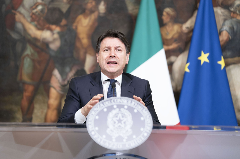 Il premier Giuseppe Conte durante la conferenza stampa