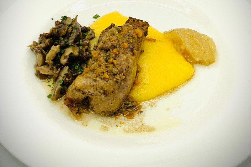 COSCIA D’OCA COTTA A BASSA TEMPERATURA CON POLENTA, FUNGHI E MOSTARDA VICENTINA