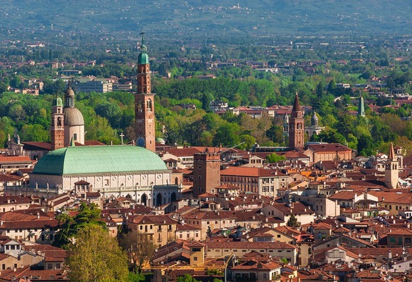 “RIGENERAZIONE URBANA, IDEE E PROGETTI VANNO INSERITI IN UNA VISIONE PIÙ AMPIA. IL TEMA PARCHEGGI È FONDAMENTALE”