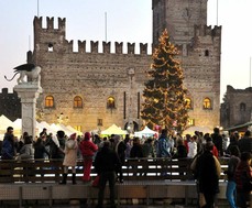 La pista di pattinaggio, una delle attrazioni del Natale a Marostica