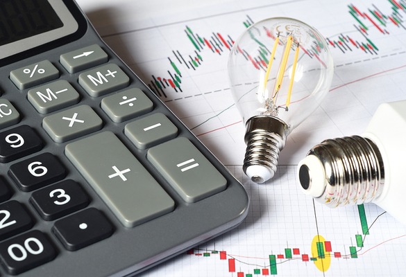 CARO ENERGIA: CRESCE L'INFLAZIONE, DIMINUISCONO CONSUMI (-6,5 MLD DI EURO) E PIL