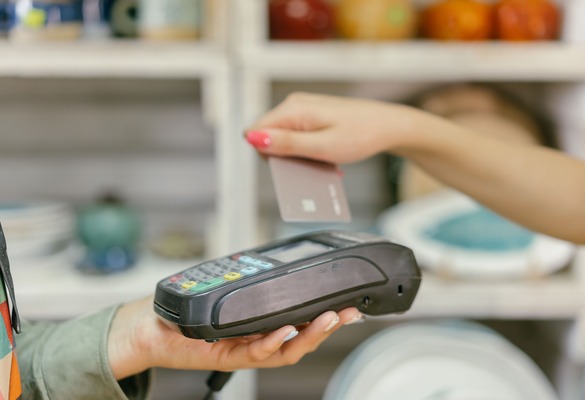 DISALLINEAMENTO TRA REGISTRATORI TELEMATICI E SISTEMI DI PAGAMENTO NEL “CASSETTO FISCALE”: GLI ESERCENTI RISCHIANO PESANTI SANZIONI