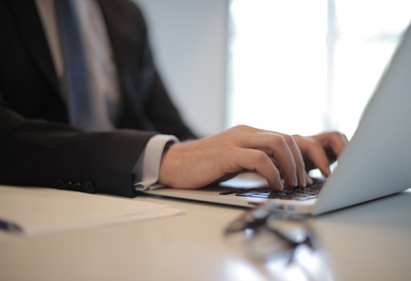 INVESTIMENTI DIGITALI: LA TUA OPINIONE CONTA
