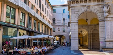 STAI VALUTANDO DEGLI INVESTIMENTI? NON LASCIARTI SFUGGIRE IL BANDO DISTRETTI DEL COMMERCIO