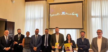 FOTO DI GRUPPO ALLA PRESENTAZIONE DI VIWINE ALLA STAMPA