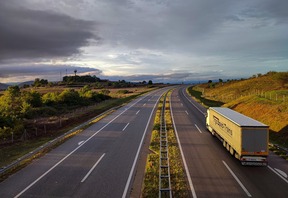 AUTOTRASPORTO CONTO TERZI: IL CONTRIBUTO PER L’ALBO NON CAMBIA