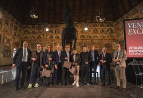 I ristoratori vicentini premiati, con il ministro Urso, il presidente nazionale Fipe Stoppani e il provinciale Baratto