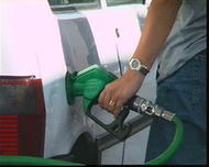 “GIU’ LE IMPOSTE SUI CARBURANTI!” “GIU’ LE IMPOSTE SUI CARBURANTI!”