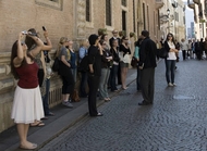 Turisti in contrà Porti a Vicenza Turisti in contrà Porti a Vicenza