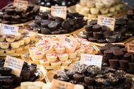 Una delle golose bancarelle di CioccolandoVi Una delle golose bancarelle di CioccolandoVi