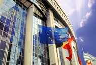 "ORA UN'EUROPA PIÙ VICINA A IMPRESE E FAMIGLIE"
"ORA UN'EUROPA PIÙ VICINA A IMPRESE E FAMIGLIE"
