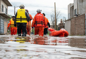 POLIZZE PER RISCHI CATASTROFALI: PERCHÉ METTERSI IN REGOLA