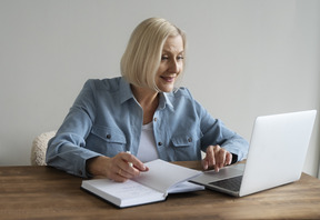 CONTRIBUTI INPS AL 50 PER TUTTI GLI AUTONOMI PENSIONATI OVER 65