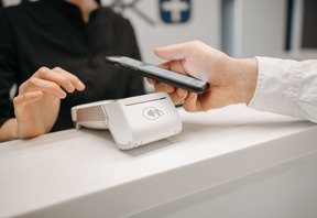 PAGAMENTI ELETTRONICI, ARRIVA L'INTESA PER RIDURRE I COSTI DEI POS